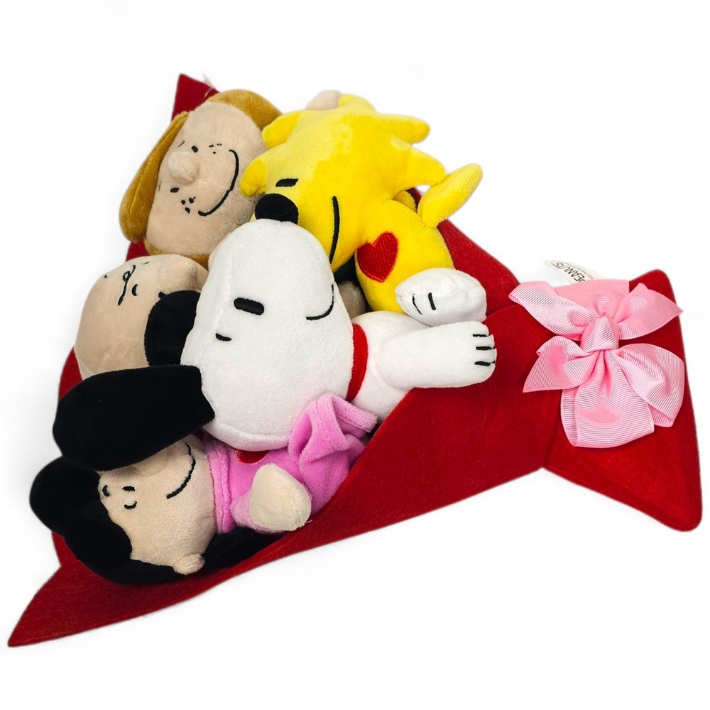 Peanuts Snoopy Plush Bouquet Charlie Brown Lucy Woodstock Ruz Valentine Gift NEW - Picture 11 of 16